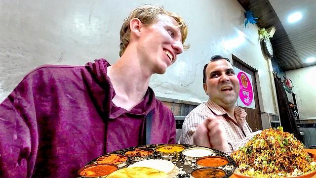 Indian man won't stop buying me food in mumbai Indian man won't stop buying me food in mumbai