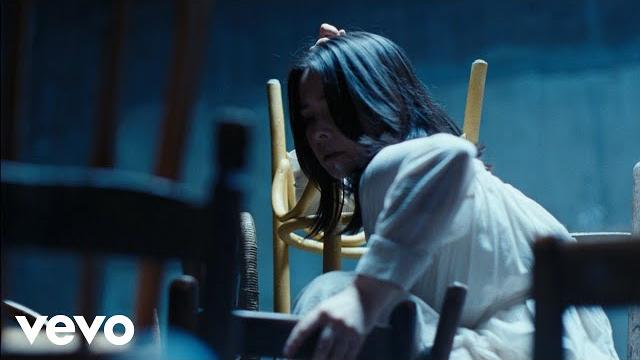 Mitski - my love mine all mine (official video) Mitski - my love mine all mine (official video)