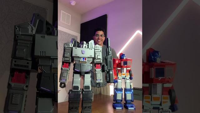 Megatron and optimus prime transforming!! Megatron and optimus prime transforming!!