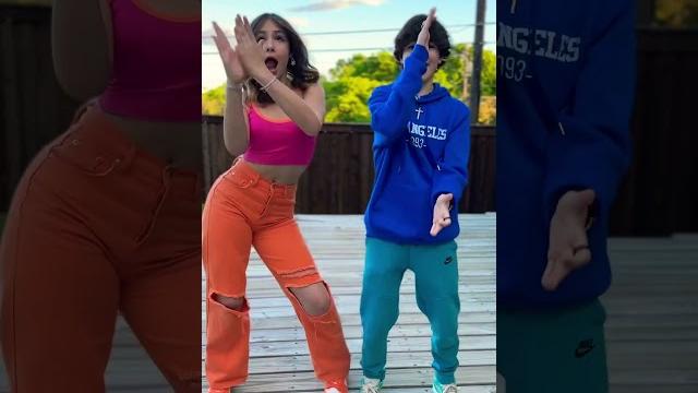 Bounce when she walk!#shorts #tiktokviral #shortsviral Bounce when she walk!#shorts #tiktokviral #shortsviral