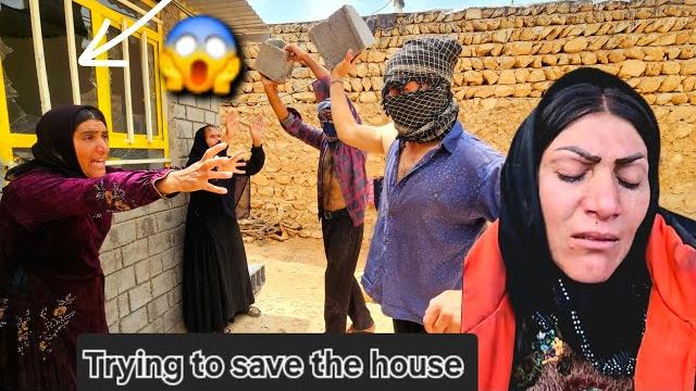 How this family fought off a mob to protect their home How this family fought off a mob to protect their home