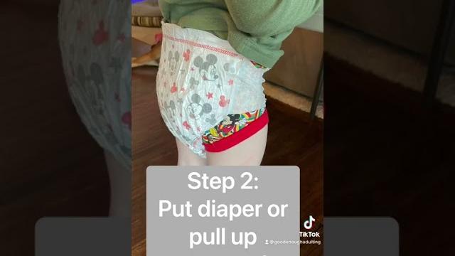 Potty training tip! trick for preventing pee getting everywhere! #pottytime #pottytraining #toddler Potty training tip! trick for preventing pee getting everywhere! #pottytime #pottytraining #toddler