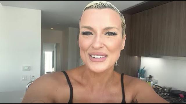 Laura desirée is back on naked news live! Laura desirée is back on naked news live!