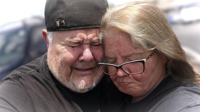 She stole angry grandpa’s ashes She stole angry grandpa’s ashes
