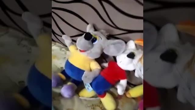 Леополдь митя и мотя играют в прятки . Леополдь митя и мотя играют в прятки .