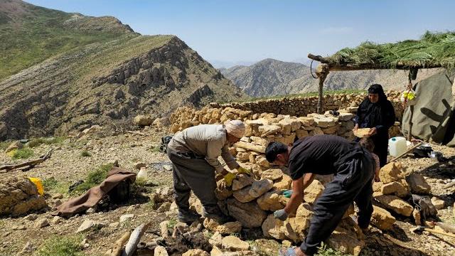 Nomadic life in the mountains: creating a nomadic kitchen | building a nomadic home with stone🪨 Nomadic life in the mountains: creating a nomadic kitchen | building a nomadic home with stone🪨