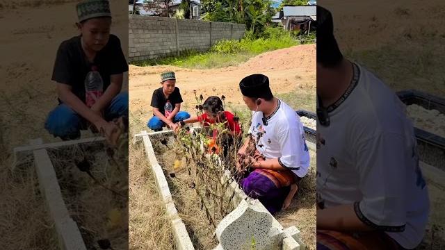 Pergi ke makam kakek Pergi ke makam kakek