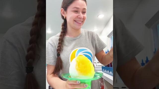 Lamon and cherry snowcone #snowcone #tropical #starbucks #work #milkshake #shaveice #food #usa Lamon and cherry snowcone #snowcone #tropical #starbucks #work #milkshake #shaveice #food #usa