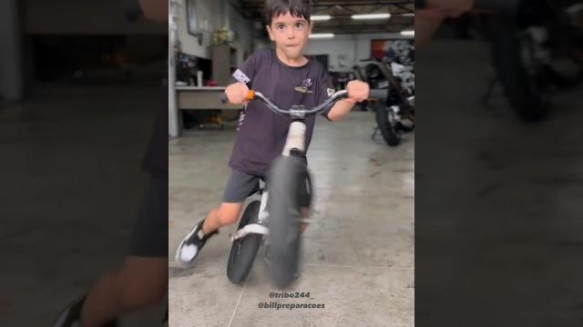 Na chapa#244 #grau #graudebike #bike #shortsviral #explorepage Na chapa#244 #grau #graudebike #bike #shortsviral #explorepage