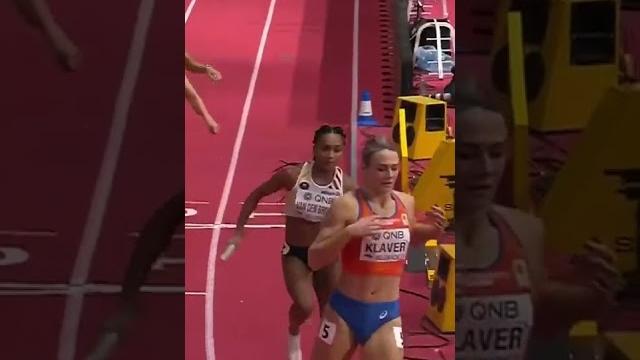 Epic dodge in 4x400 relay #shorts Epic dodge in 4x400 relay #shorts