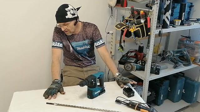 Makita hr140d аккумуляторный перфоратор Makita hr140d аккумуляторный перфоратор