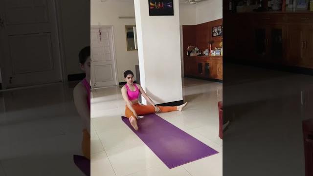 Morning workout | yoga flow #shorts #yoga #fitness Morning workout | yoga flow #shorts #yoga #fitness