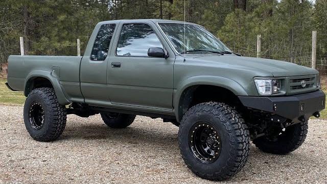 Incredible transformation of a 1990 toyota pickup!!! Incredible transformation of a 1990 toyota pickup!!!