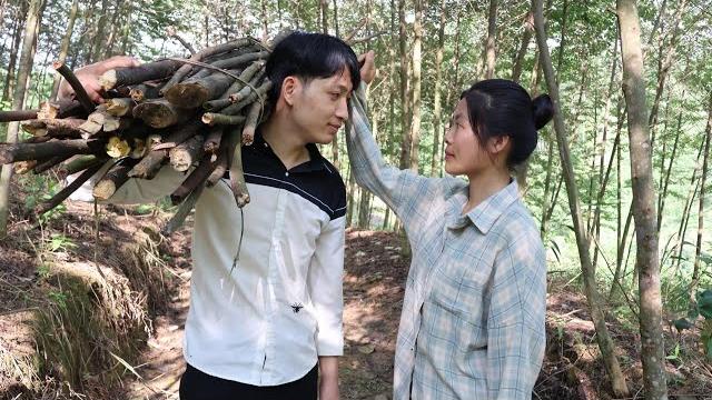 Kind man khanh develops feelings for homeless girl, ly tieu ai - can their love begin here? Kind man khanh develops feelings for homeless girl, ly tieu ai - can their love begin here?