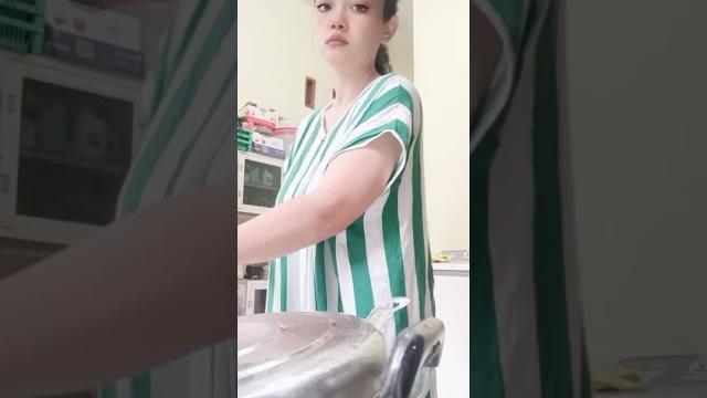 Live masak mama muda Live masak mama muda