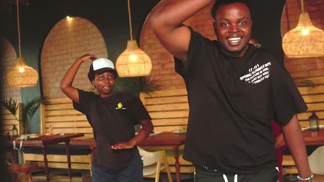 Eli njuchi - kathumba (official music video) Eli njuchi - kathumba (official music video)