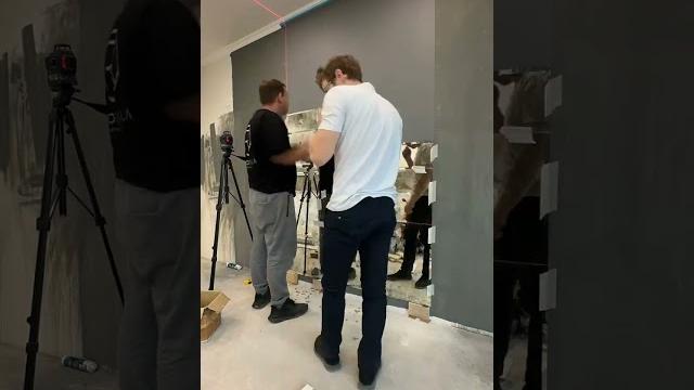 Монтаж наборного панно из состаренного зеркала. #состаренноезеркало #зеркаланазаказ #зеркалавказани Монтаж наборного панно из состаренного зеркала. #состаренноезеркало #зеркаланазаказ #зеркалавказани