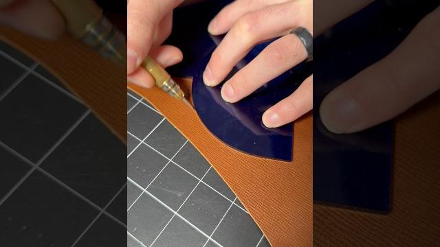 Marking out #leathercompany #leathercrafttools #leatherasmr #leatherpattern #satisfying #leatherwork Marking out #leathercompany #leathercrafttools #leatherasmr #leatherpattern #satisfying #leatherwork