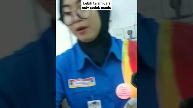 Iseng tertangkap pegawai indomaret #shorts #indomaret #alfamart #pegawai #cantik #viral #2023 #cctv Iseng tertangkap pegawai indomaret #shorts #indomaret #alfamart #pegawai #cantik #viral #2023 #cctv