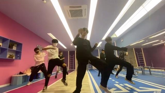 【少年之名】不燃怎么办练习室版 【少年之名】不燃怎么办练习室版