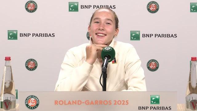 Roland-garros 2025 - mirra andreeva : "daria kasatkina as an interviewer... she can improve !" Roland-garros 2025 - mirra andreeva : "daria kasatkina as an interviewer... she can improve !"