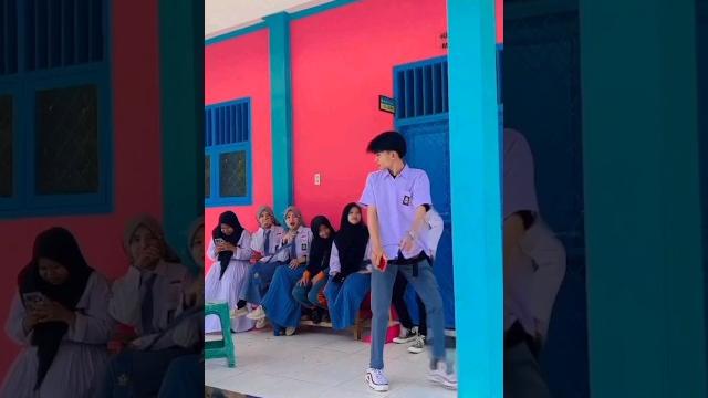 Collab trio kibas terbaru virall!!#shorts #rambutkeren #faktamenarik #collab #disekolah #fyp Collab trio kibas terbaru virall!!#shorts #rambutkeren #faktamenarik #collab #disekolah #fyp