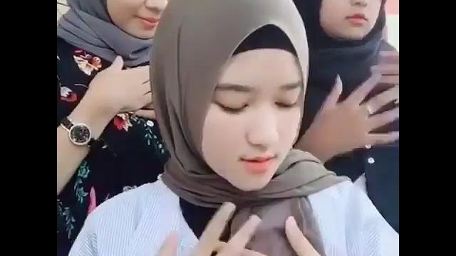 Cewe hijab maim tik tok!!! Cewe hijab maim tik tok!!!