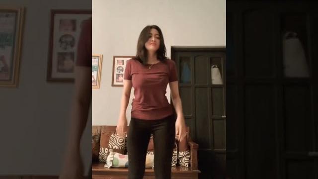 Tiktok goyang hot #shorts Tiktok goyang hot #shorts