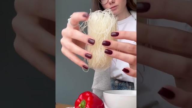 Фунчоза с курицей и овощами, попробуй! Фунчоза с курицей и овощами, попробуй!