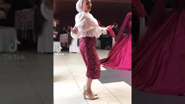 Esra rabia ünal arabayı evi sattıran kız.. Esra rabia ünal arabayı evi sattıran kız..