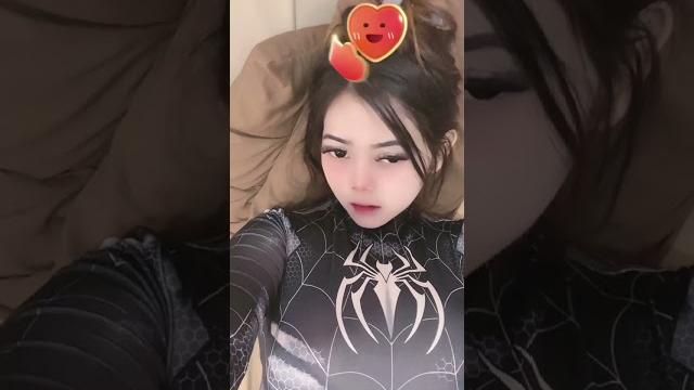 Chelmey live pake baju spiderman part1 Chelmey live pake baju spiderman part1