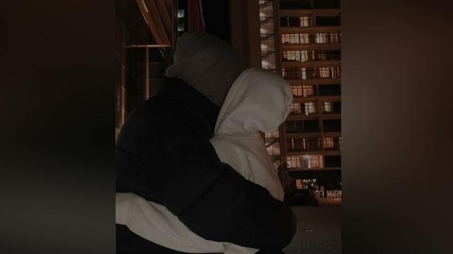 Artur arakelyan - es aghjike (slowed+reverb) Artur arakelyan - es aghjike (slowed+reverb)