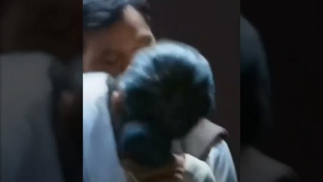 Hot aunty kissing #trending#sex Hot aunty kissing #trending#sex