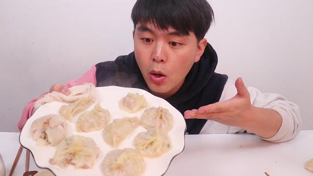 自制家庭版灌汤包,超级简单,以后再也不用去早餐店买了 自制家庭版灌汤包,超级简单,以后再也不用去早餐店买了