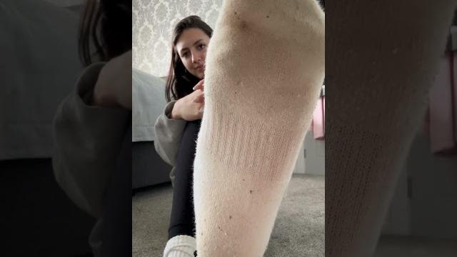 (preview) elisha - smell her socks(3 minutes) (preview) elisha - smell her socks(3 minutes)