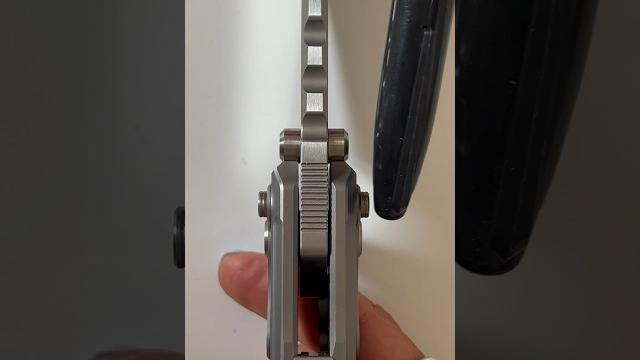 The strongest folding knife The strongest folding knife