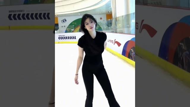 帽子一摘 谁也不爱#性感#美女#篮球 帽子一摘 谁也不爱#性感#美女#篮球