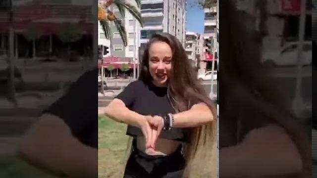 Nurselin aksoy tik tok(4) Nurselin aksoy tik tok(4)