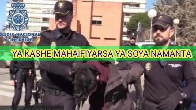Ya kashe mahaifiyarsa ya soya namanta ya cinye. Ya kashe mahaifiyarsa ya soya namanta ya cinye.