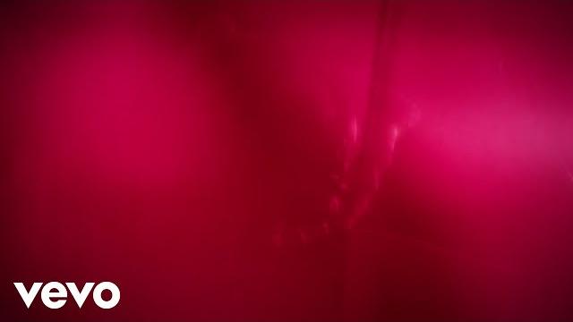 Robyn banks - curious ft. iam capone Robyn banks - curious ft. iam capone