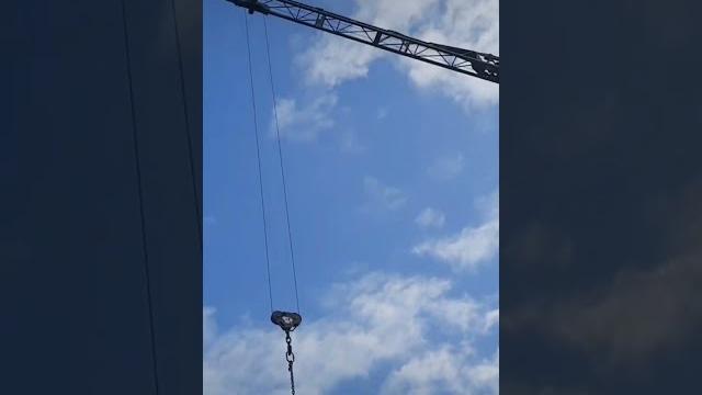 Выгрузка через крышу на 2 рой этаж Выгрузка через крышу на 2 рой этаж