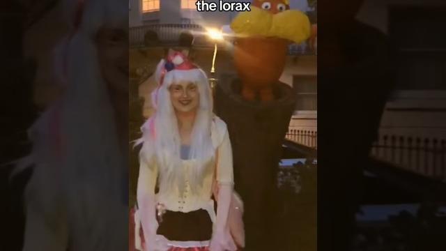I'm packing for mcm this weekend :d #cookierun #cookierunkingdom #parfaitcookie #cosplay #thelorax I'm packing for mcm this weekend :d #cookierun #cookierunkingdom #parfaitcookie #cosplay #thelorax