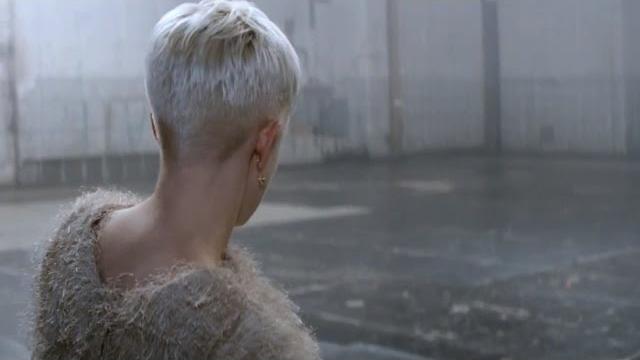 Robyn 'call your girlfriend' official video Robyn 'call your girlfriend' official video