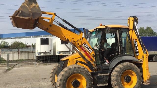 Видео- обзор на экскаватор-погрузчик jcb 4cx Видео- обзор на экскаватор-погрузчик jcb 4cx