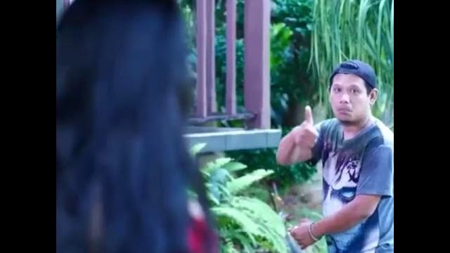 S nona gak sadar klo gk pake baju S nona gak sadar klo gk pake baju