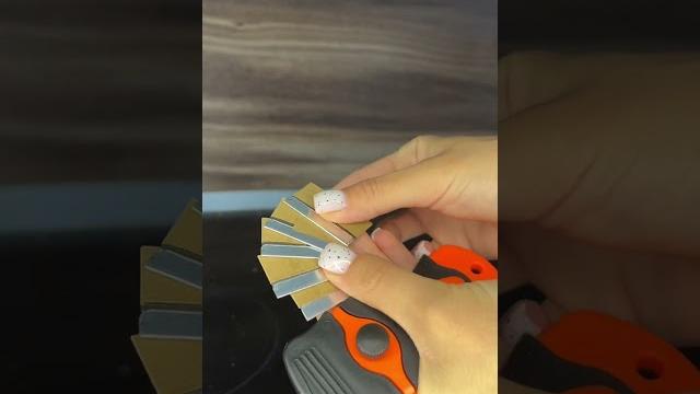 Кухонный скребок для чистки плиты и окон Кухонный скребок для чистки плиты и окон