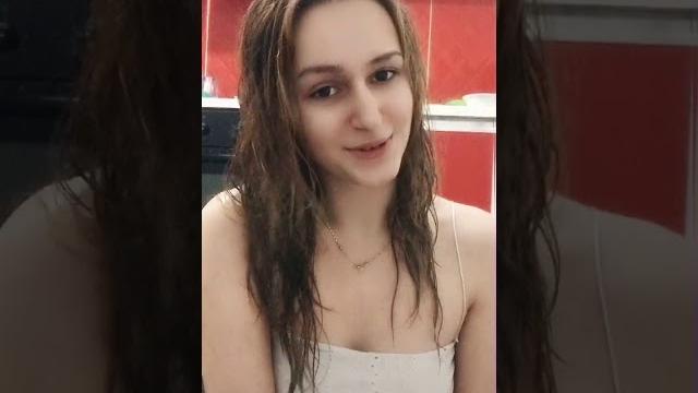 Duştan sonra twerk videosu çeken liseli Duştan sonra twerk videosu çeken liseli