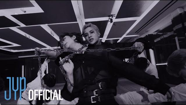 Stray kids "강박 (방찬, 현진)(red lights (bang chan, hyunjin))” video Stray kids "강박 (방찬, 현진)(red lights (bang chan, hyunjin))” video
