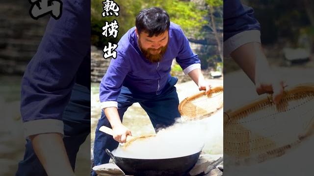 羊肉汤泡饼,味到鲜美|乡村胡子哥 羊肉汤泡饼,味到鲜美|乡村胡子哥