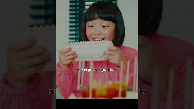 Stepmom stuffs coins into girl's lunch box #movie #film Stepmom stuffs coins into girl's lunch box #movie #film